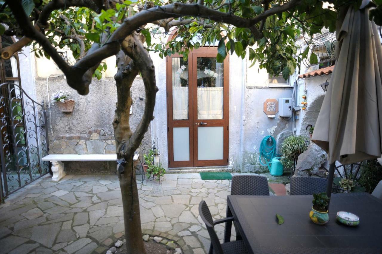 Villino Annapaola Villa Вико Екуензе Екстериор снимка